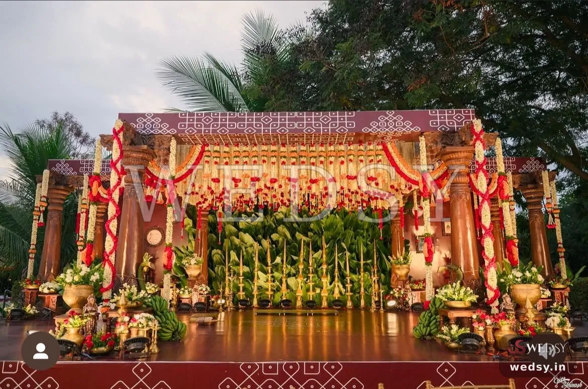 Kanak Vihara Mandap — red traditional mandap for muhurtham, Wedsy MA186