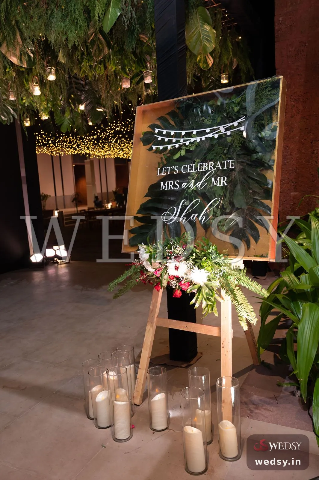 Foliage Placard