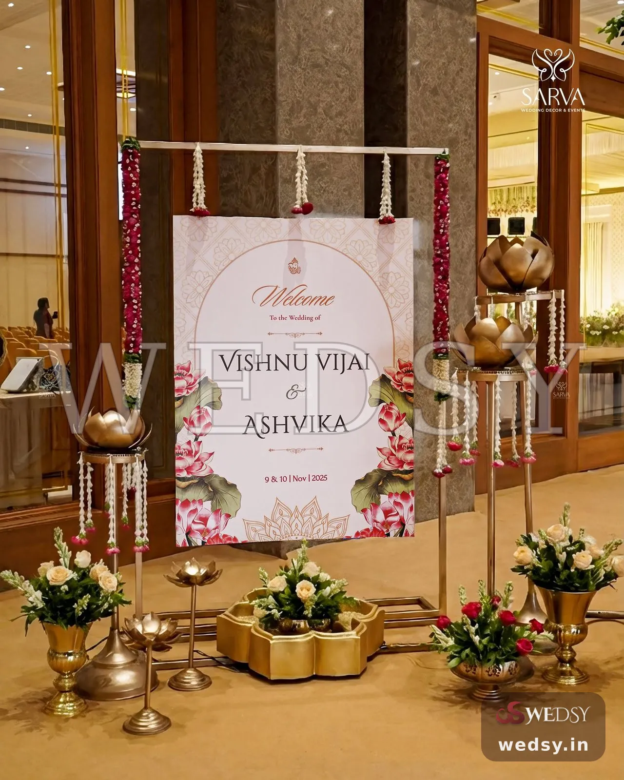 Lotus Vermeil Post
