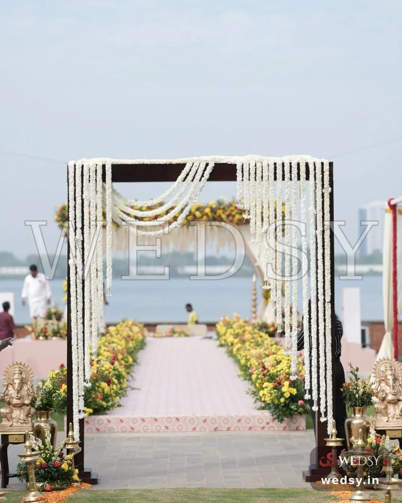 Jasmine Veil Gate