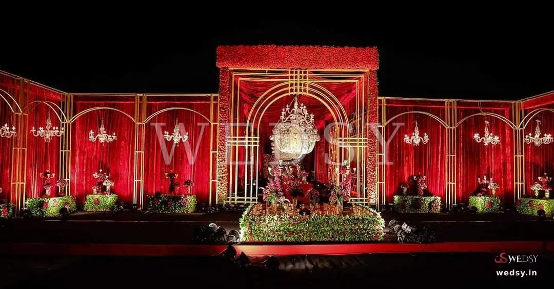 Royal Ruby Archway