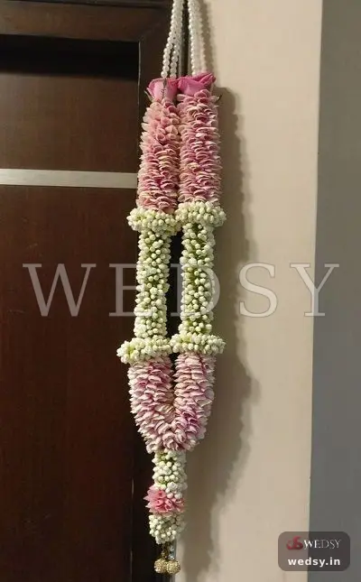 Jasmine Checkered Varmala — traditional mala & more, Wedsy MM042
