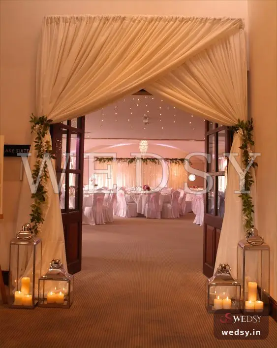 Crimson Royale — white modern entrance for wedding & engagement, Wedsy E008