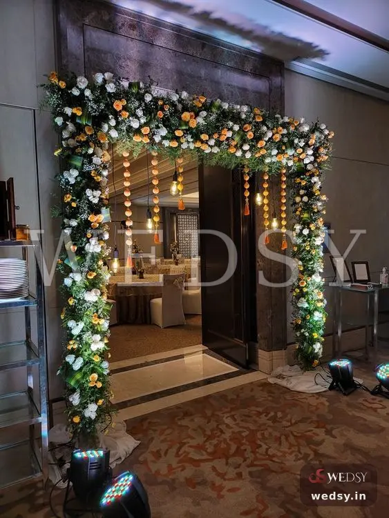Luminous Charm — green modern entrance for wedding & engagement, Wedsy E027