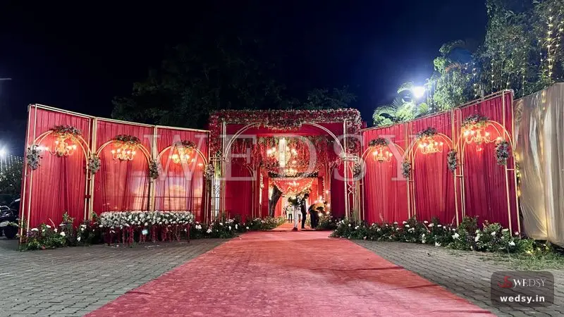 Royal Ruby Archway