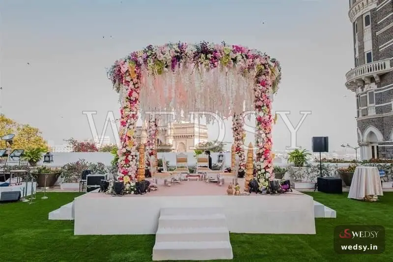 Suman Vatika Mandap — white modern mandap for wedding, Wedsy MA003