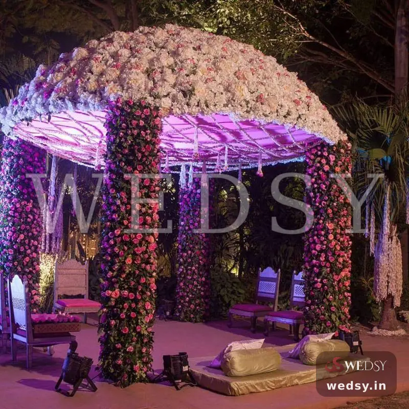 Bindi Bliss Mandap — red modern mandap for wedding, Wedsy MA007