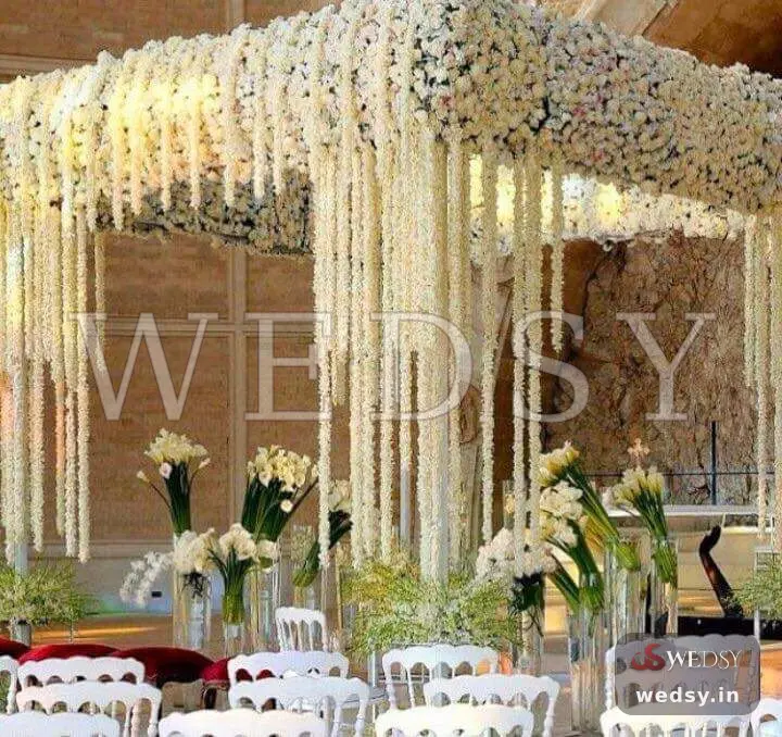Aabha Glow Mandap — white modern mandap for wedding, Wedsy MA009