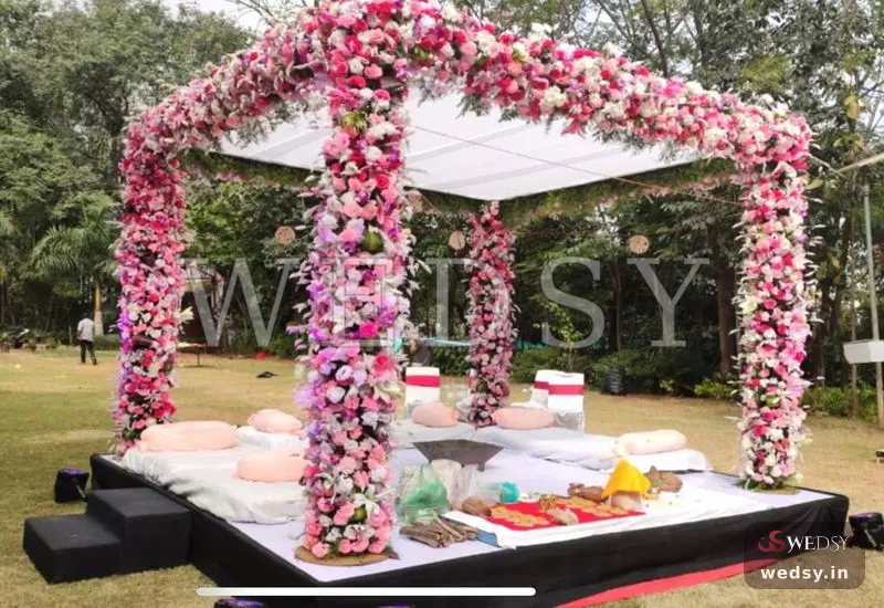 Swarnim Sway Mandap — pink modern mandap for wedding, Wedsy MA019