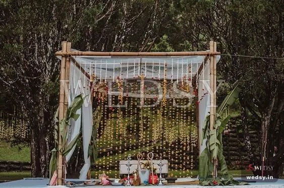 Kora Canvas Mandap — green traditional mandap for wedding, Wedsy MA030
