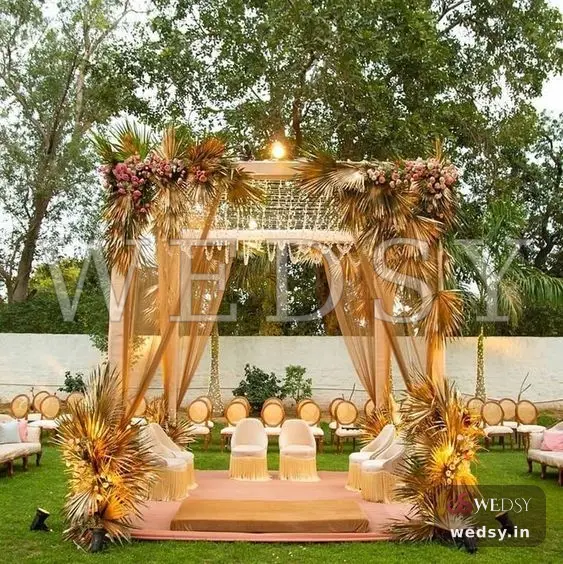 Shanti Shade Mandap — gold modern mandap for wedding, Wedsy MA033