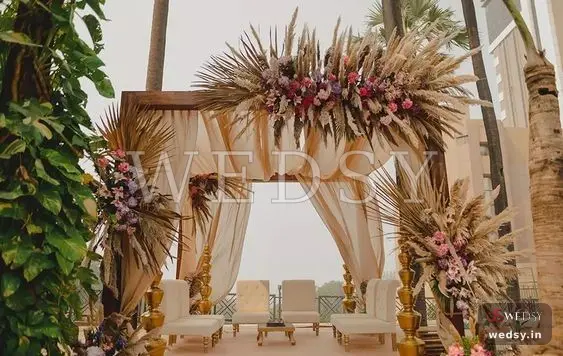 Kora Caress Mandap — white modern mandap for wedding, Wedsy MA037