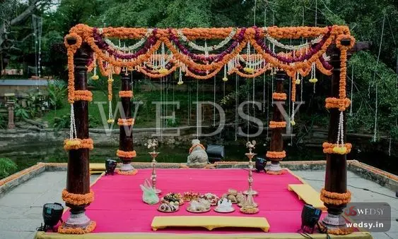 Emerald Embrace Mandap — orange traditional mandap for wedding, Wedsy MA073