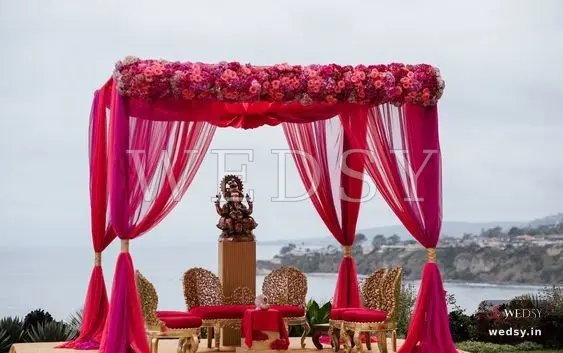 Vintage Vigil Mandap — red modern mandap for wedding, Wedsy MA083