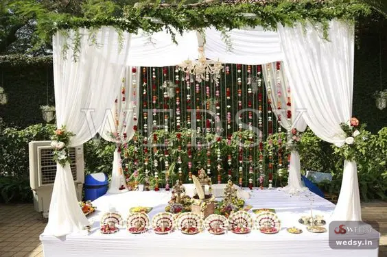 Lilac Loom Mandap — white modern mandap for wedding, Wedsy MA093