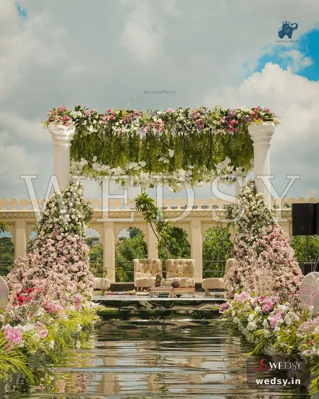 Floating Eden — white traditional mandap for muhurtham, Wedsy MA130