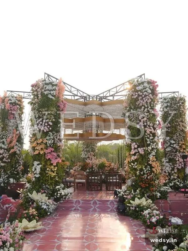 Blush Boulevard — white modern mandap for muhurtham, Wedsy MA155