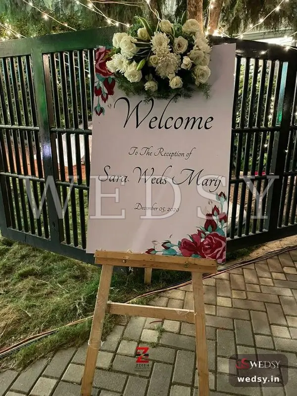 Meld Mosaic — white modern nameboard for wedding & engagement, Wedsy NA026