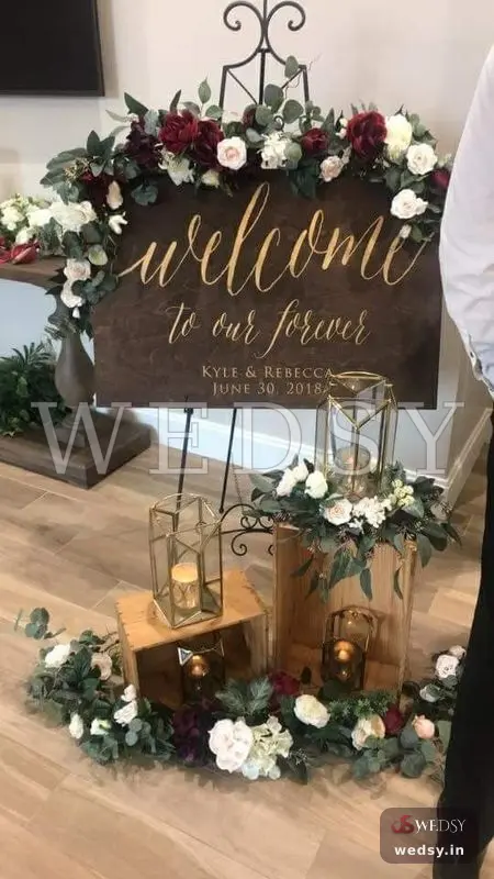 Togetherness Tablet — red and white modern nameboard for wedding & engagement, Wedsy NA040