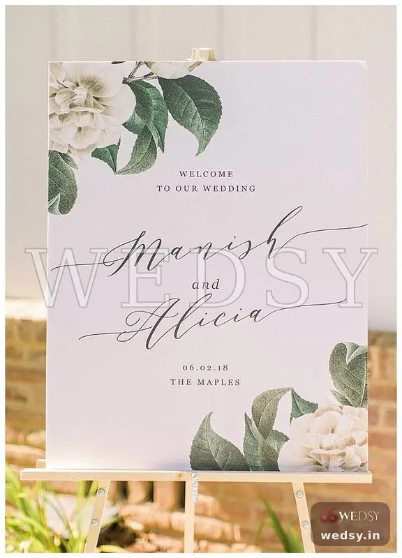 Allure Alcove — white and green modern nameboard for wedding & engagement, Wedsy NA058