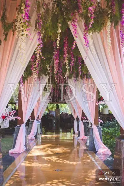 Celestial Elegance Path — white modern pathway for engagement, Wedsy PA044