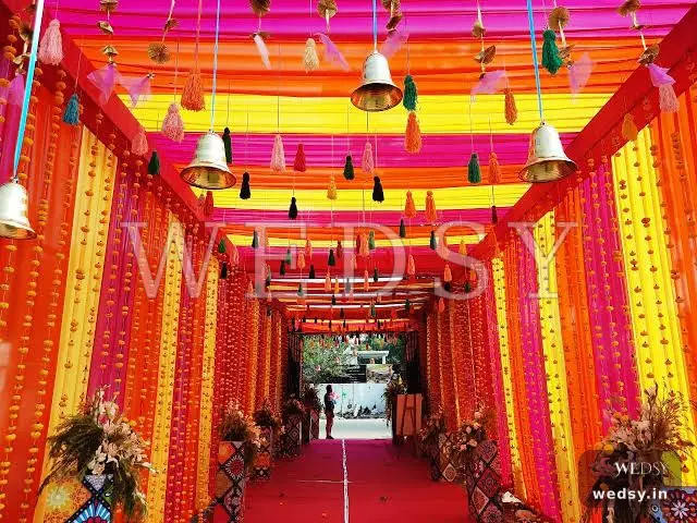 Radiant Serenity Glow — yellow modern pathway for wedding, Wedsy PA045