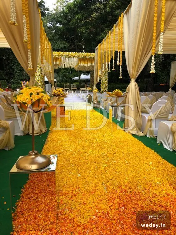 Celestial Whisper Walkway — gold traditional pathway for wedding, Wedsy PA068