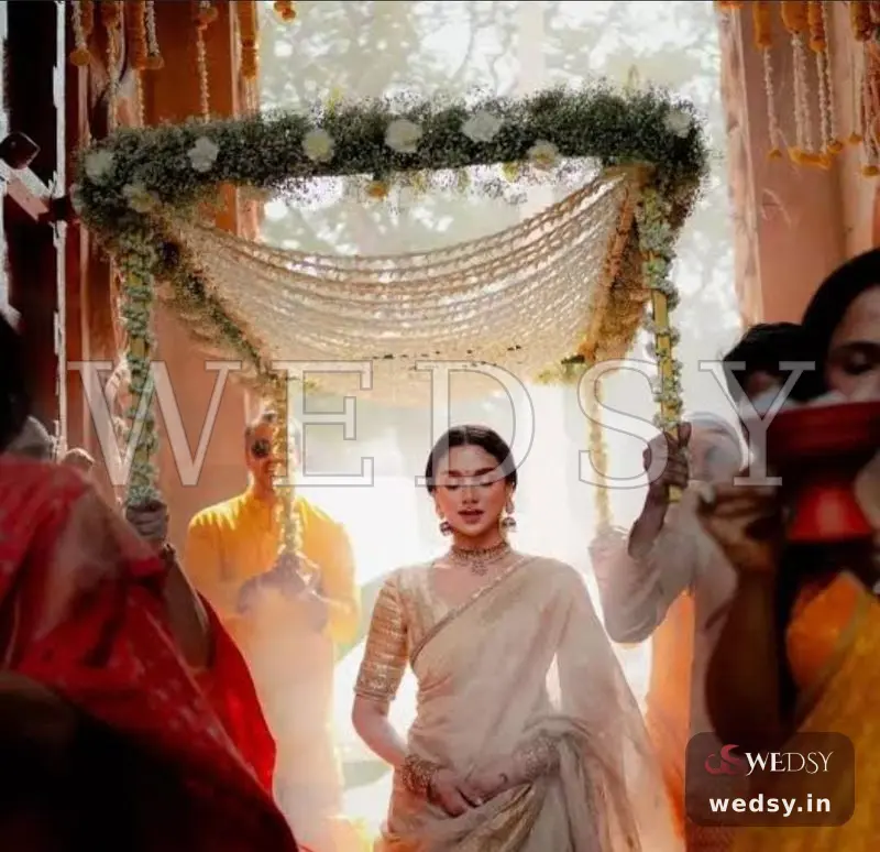 Shade of Pearls — white modern phoolon ki chadar, Wedsy PC012