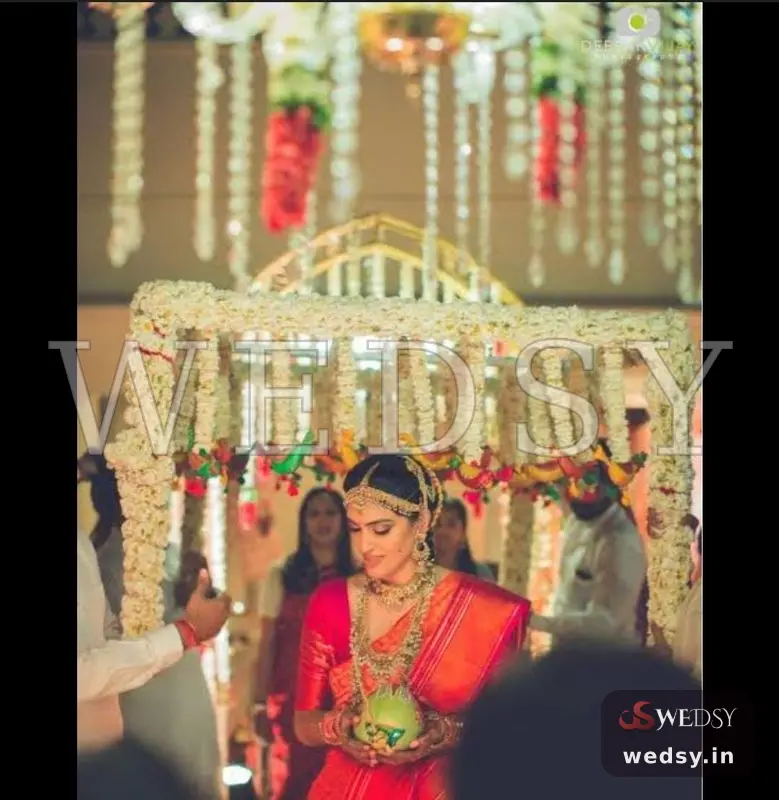 Parrot Garden — white traditional phoolon ki chadar, Wedsy PC018