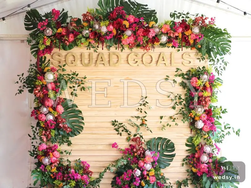 Family Frame Fiesta — pink modern photobooth for mehendi & reception, Wedsy PH045