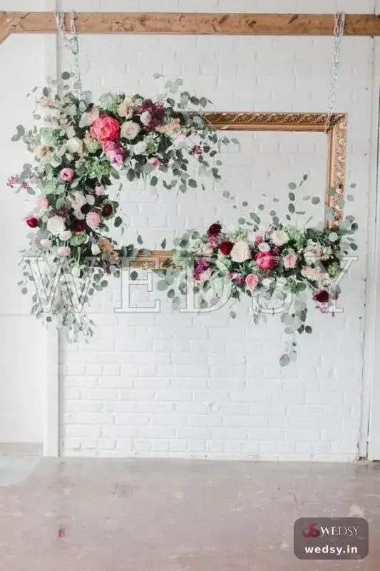 White Whimsy Window — white modern photobooth for wedding & reception, Wedsy PH092