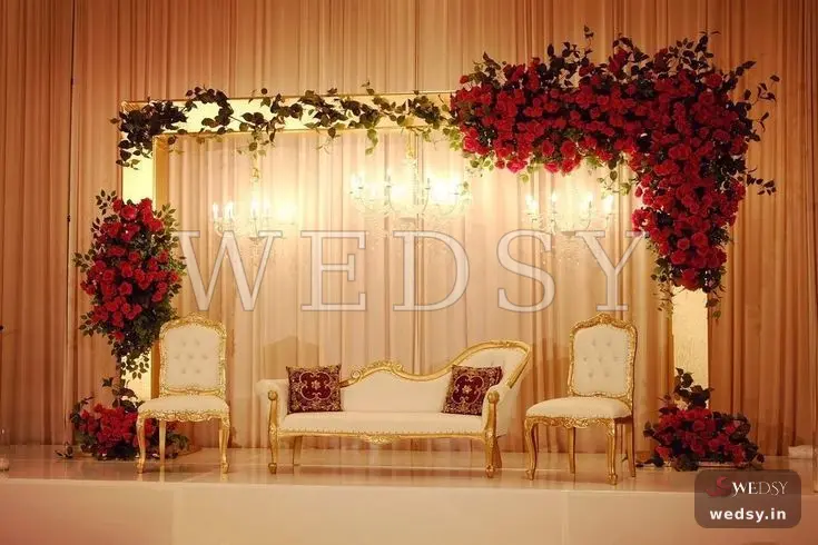 Mystic Allure — red modern stage for engagement & wedding, Wedsy ST028