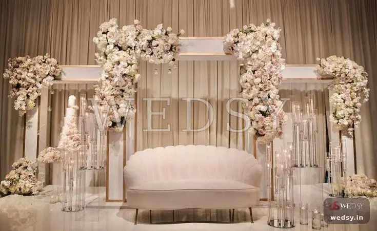 Ethereal Bloom — white modern stage for engagement & wedding, Wedsy ST068