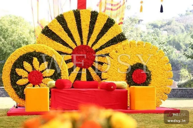 Silver Seraph — yellow modern stage for haldi & mehendi, Wedsy ST090