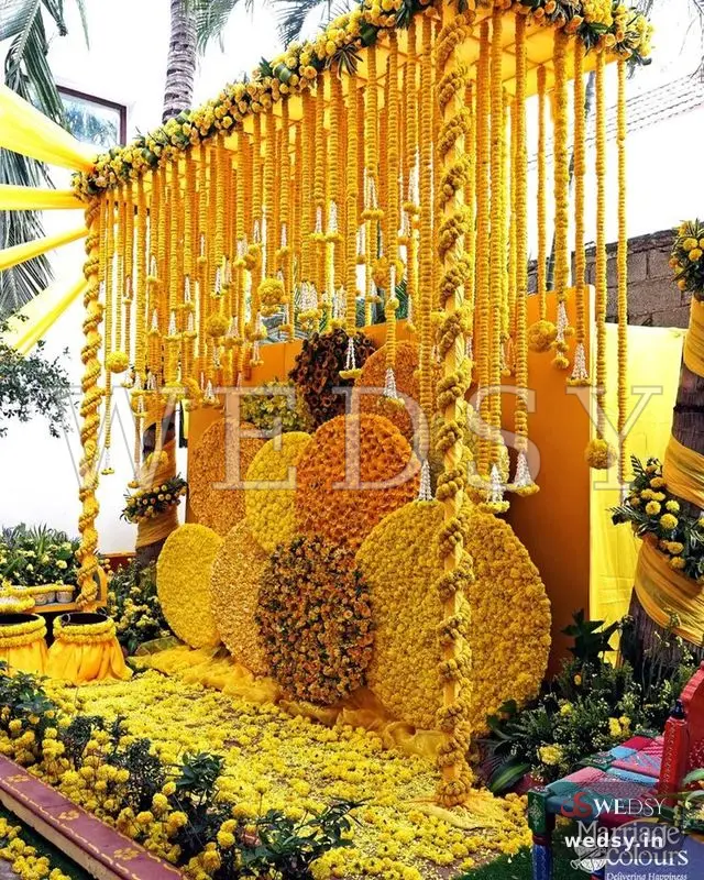 Gilded Petal — orange modern stage for mehendi & haldi, Wedsy ST129