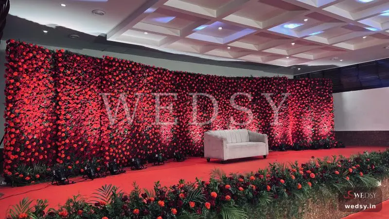 Subtle Paradise — white modern stage for engagement & reception, Wedsy ST153