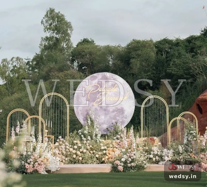 Moonlit Garden — white modern stage for reception, Wedsy ST179