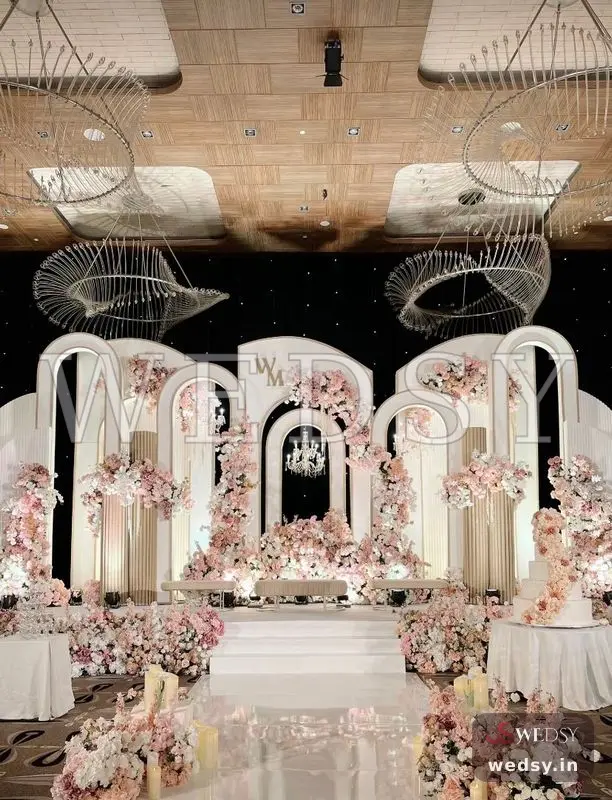 Blush Grandeur — peach modern stage for engagement & reception, Wedsy ST183