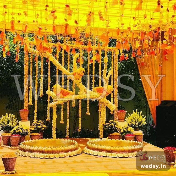 Sunshine Perch — orange traditional stage for sangeet & haldi, Wedsy ST217