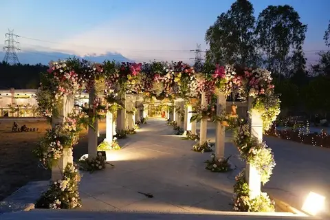 Meridian By The Lawns Chaitrashree Royal Banquet, photo 5