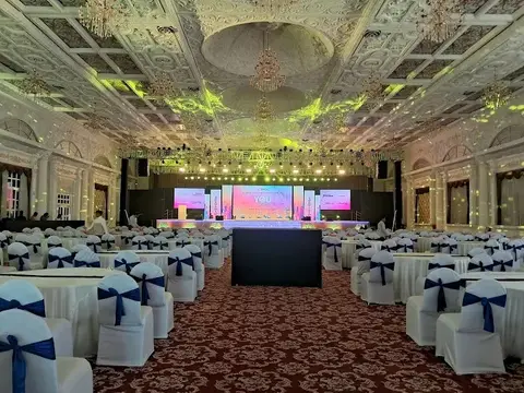 White Feather Convention Center, photo 2