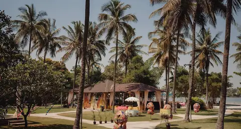 Pavilion Lawn at Moongate Events Venue