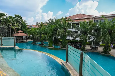 Palm Meadows Club Whitefield